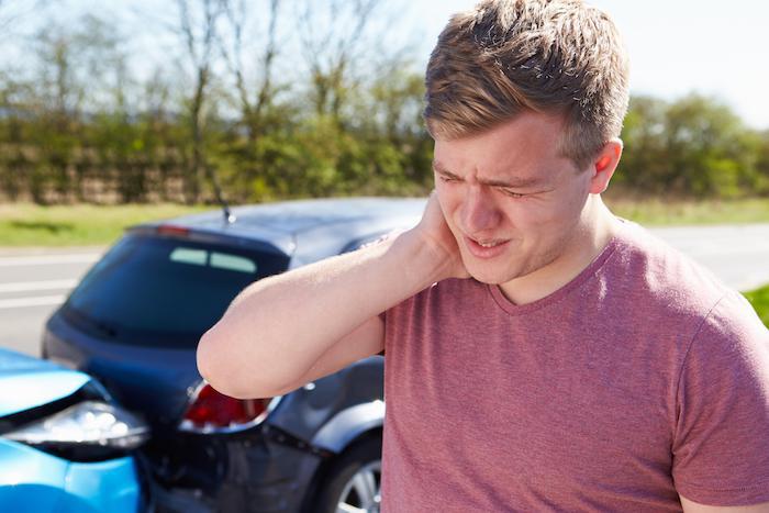 Lidiar Con el Dolor de Cuello por Accidente Automovilístico